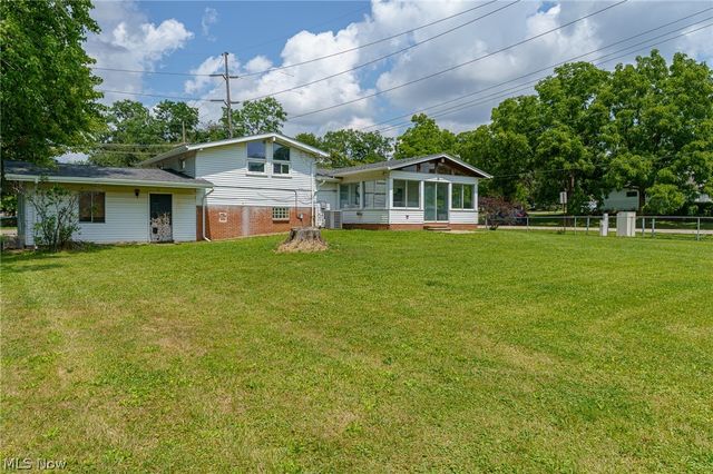 9081 Royalton Road, North Royalton, OH 44133