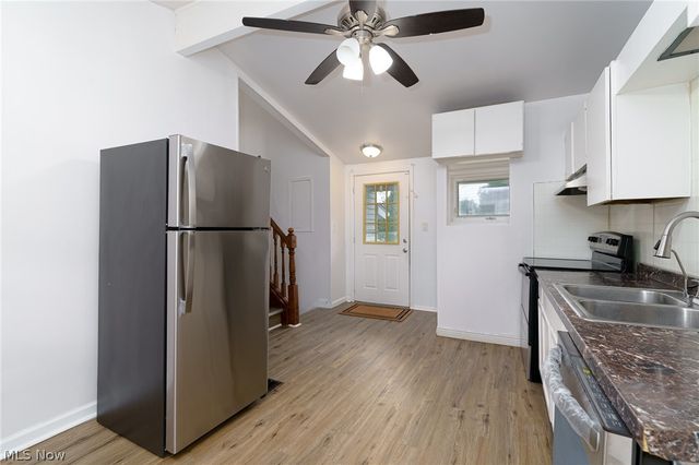 9081 Royalton Road, North Royalton, OH 44133