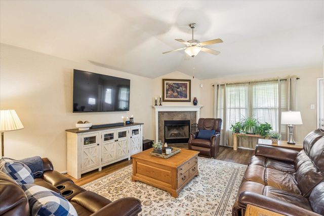 841 Reveille Road, Fort Worth, TX 76108