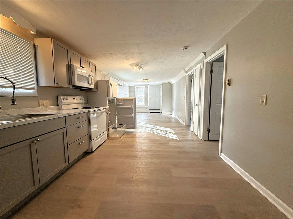 87 Bates Avenue, Coventry, RI 02816