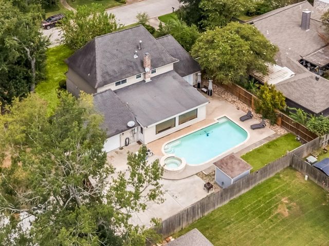 27202 Wells Lane, Conroe, TX 77385