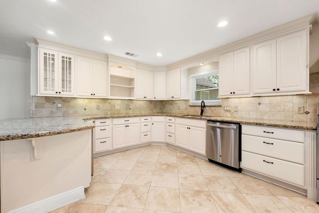27202 Wells Lane, Conroe, TX 77385