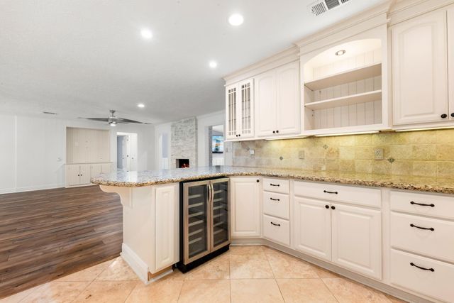 27202 Wells Lane, Conroe, TX 77385