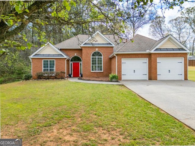 174 Foxtail Pass, Acworth, GA 30101