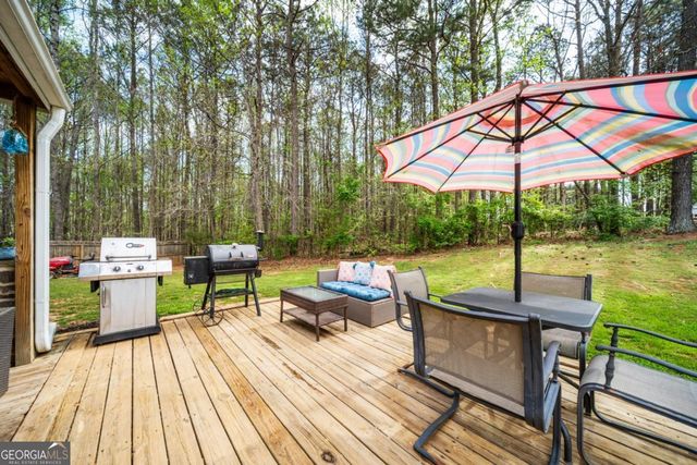 174 Foxtail Pass, Acworth, GA 30101