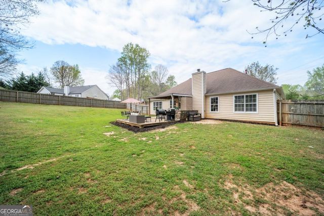 174 Foxtail Pass, Acworth, GA 30101