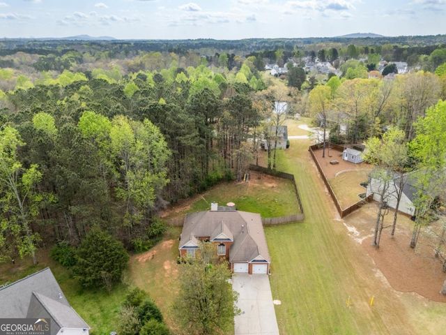 174 Foxtail Pass, Acworth, GA 30101