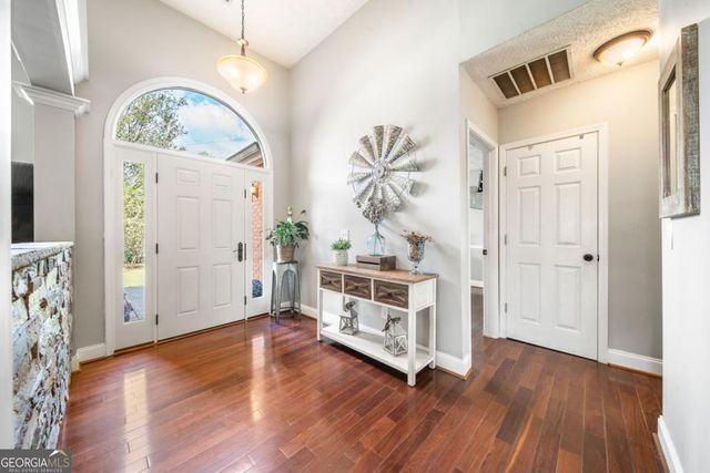 174 Foxtail Pass, Acworth, GA 30101