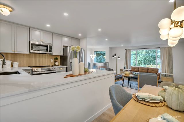 2310 Aberdeen Avenue NE, Renton, WA 98056