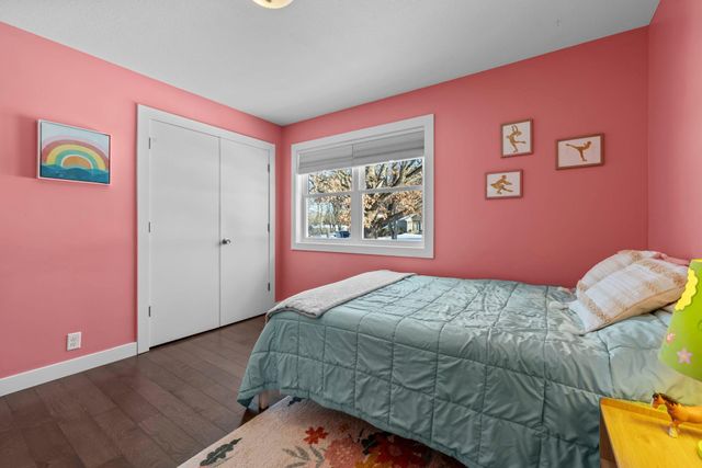 605 Kingsview Lane N, Plymouth, MN 55447