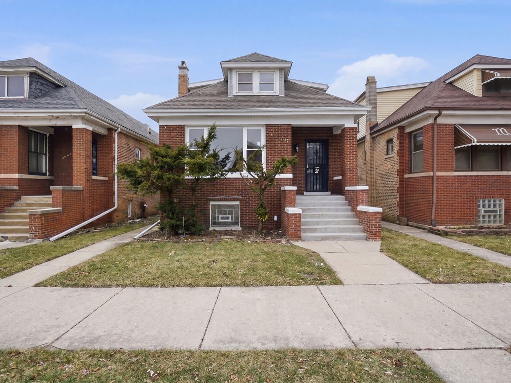 8011 S Dante Avenue, Chicago, IL 60619