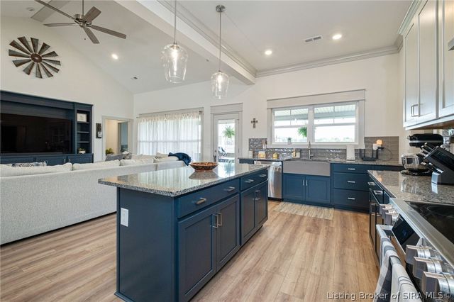 6403 Whispering Way, Charlestown, IN 47111