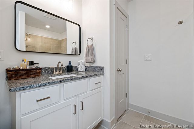 6403 Whispering Way, Charlestown, IN 47111