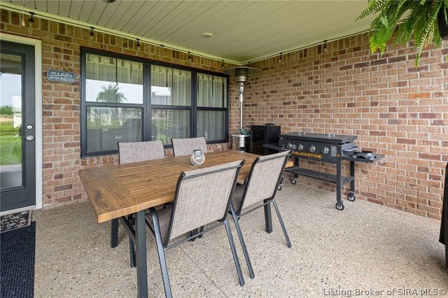 6403 Whispering Way, Charlestown, IN 47111