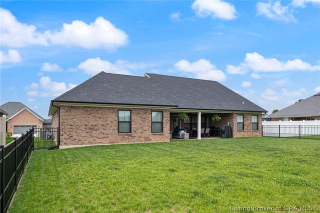 6403 Whispering Way, Charlestown, IN 47111