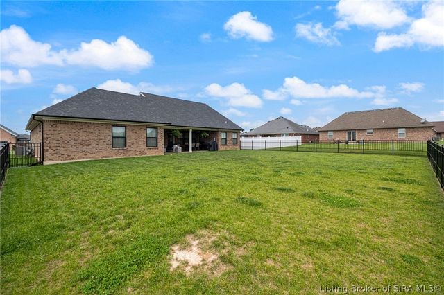 6403 Whispering Way, Charlestown, IN 47111