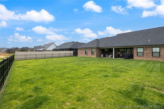 6403 Whispering Way, Charlestown, IN 47111