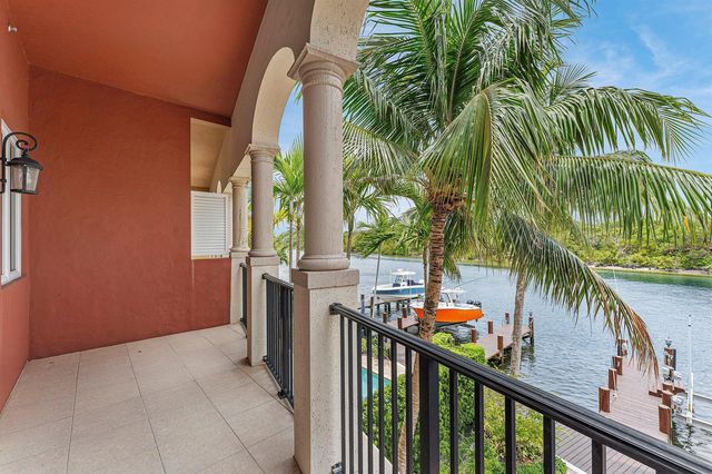 453 NE 19th Avenue, Deerfield Beach, FL 33441