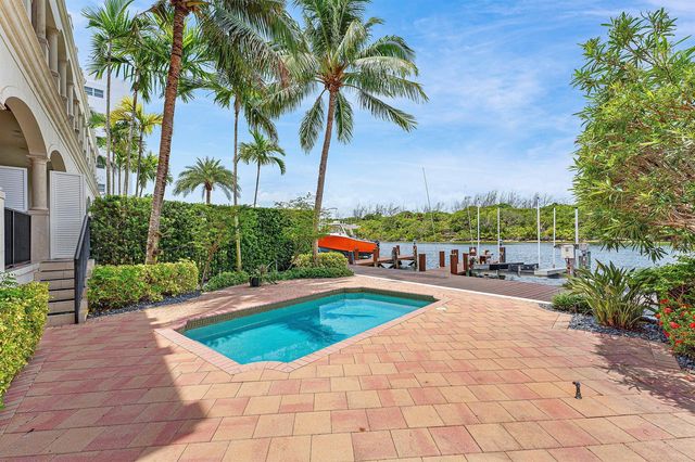 453 NE 19th Avenue, Deerfield Beach, FL 33441