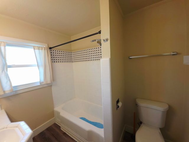 1735 E Princeton Avenue, Fresno, CA 93703