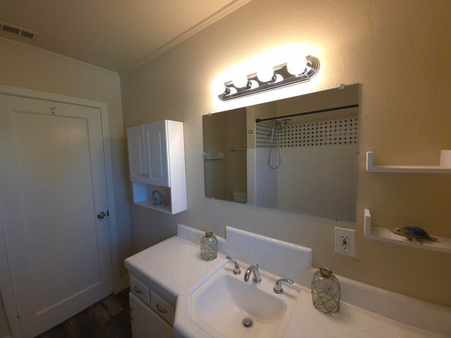 1735 E Princeton Avenue, Fresno, CA 93703