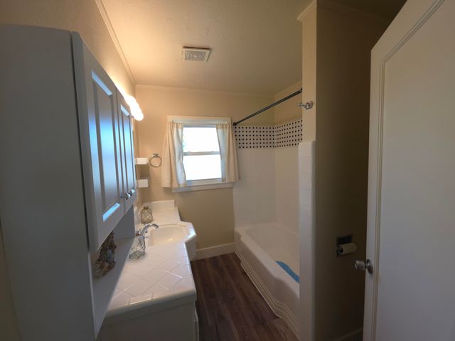 1735 E Princeton Avenue, Fresno, CA 93703