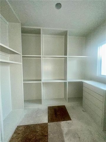 7260 NW Pampas Lane, Parkville, MO 64152