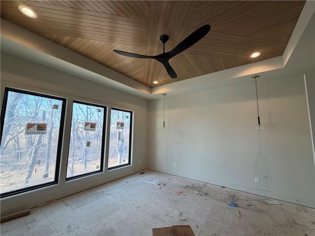 7260 NW Pampas Lane, Parkville, MO 64152