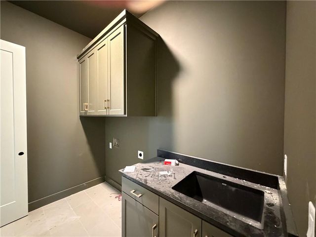 7260 NW Pampas Lane, Parkville, MO 64152