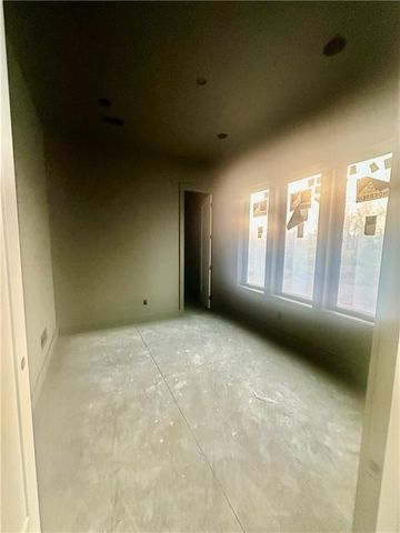 7260 NW Pampas Lane, Parkville, MO 64152