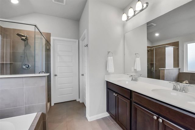 1824 Kingsford Prairie Court, Pearland, TX 77089