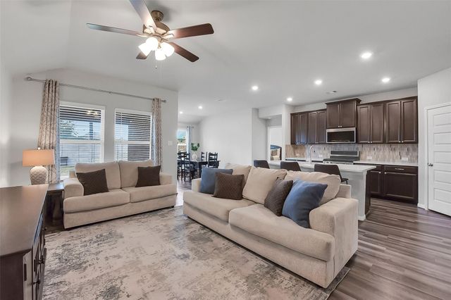 1824 Kingsford Prairie Court, Pearland, TX 77089