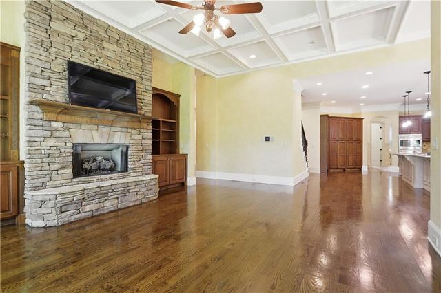 108 Waters Edge Drive, Woodstock, GA 30188