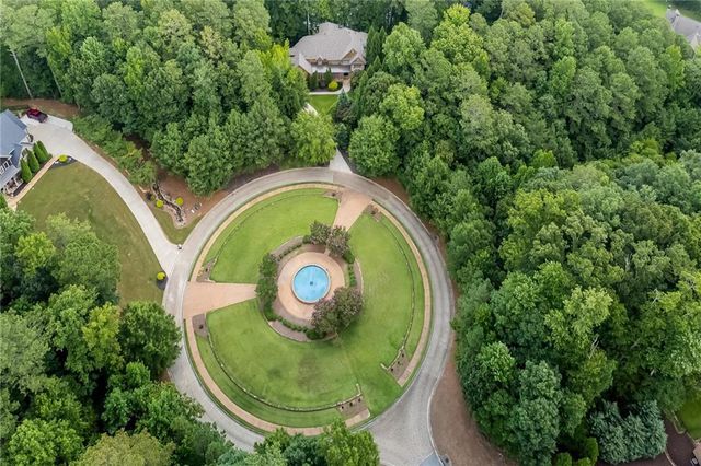 108 Waters Edge Drive, Woodstock, GA 30188