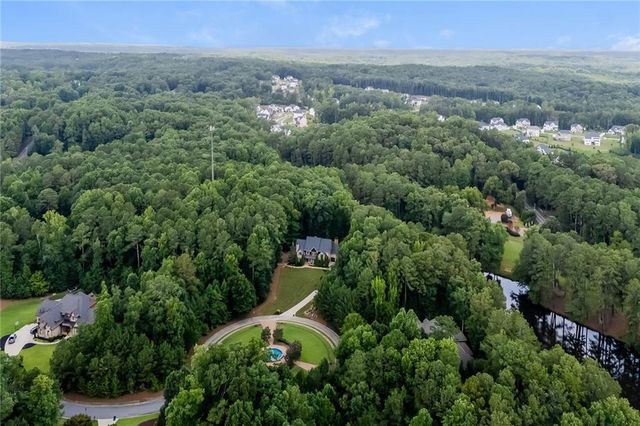108 Waters Edge Drive, Woodstock, GA 30188
