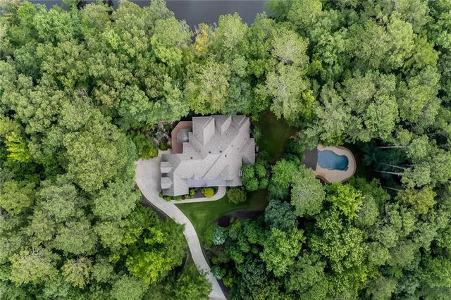 108 Waters Edge Drive, Woodstock, GA 30188
