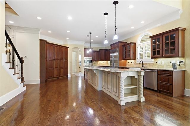 108 Waters Edge Drive, Woodstock, GA 30188
