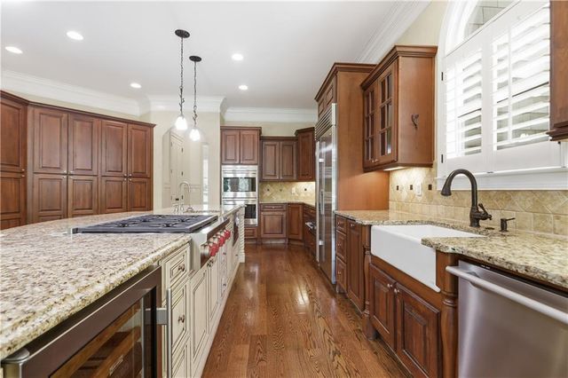 108 Waters Edge Drive, Woodstock, GA 30188