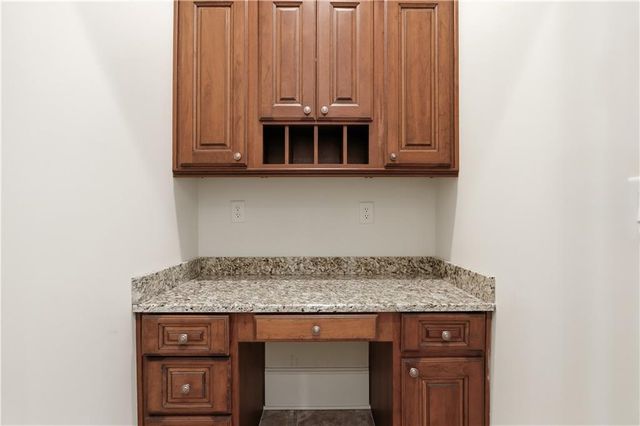 108 Waters Edge Drive, Woodstock, GA 30188