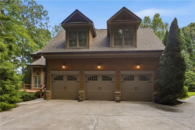 108 Waters Edge Drive, Woodstock, GA 30188