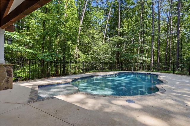 108 Waters Edge Drive, Woodstock, GA 30188