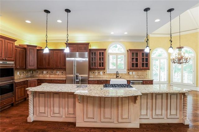 108 Waters Edge Drive, Woodstock, GA 30188
