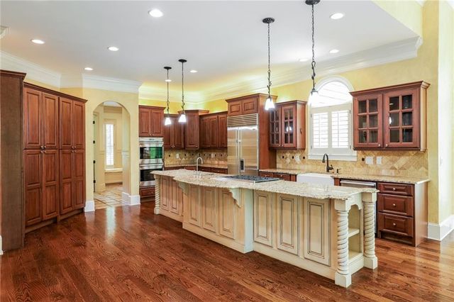 108 Waters Edge Drive, Woodstock, GA 30188