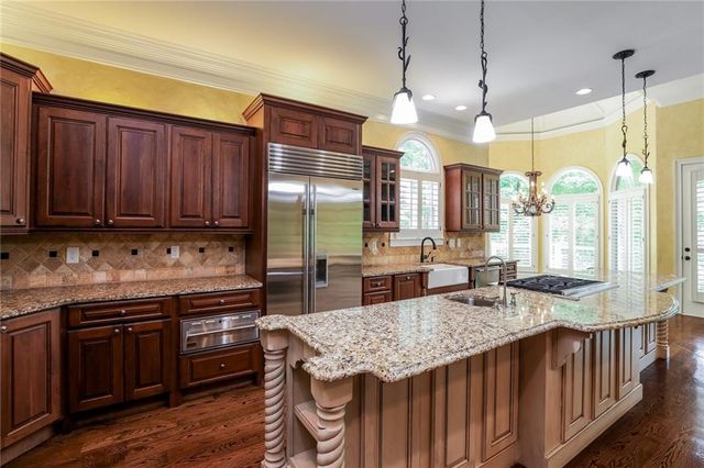 108 Waters Edge Drive, Woodstock, GA 30188