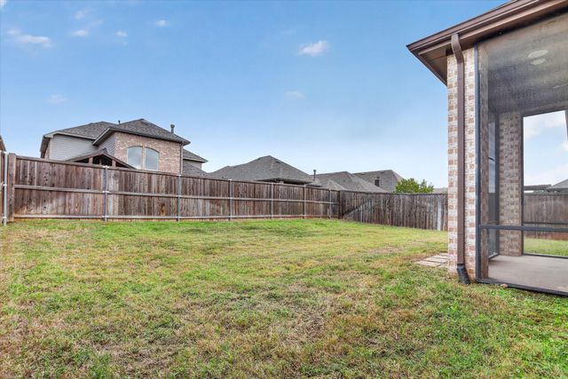 10105 Bitterroot Drive, Little Elm, TX 75068