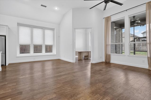 10105 Bitterroot Drive, Little Elm, TX 75068