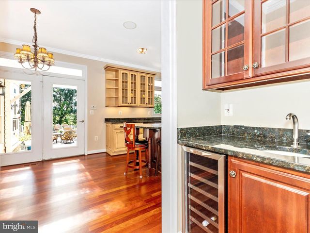 2305 MOUNT EPHRAIM RD, Adamstown, MD 21710