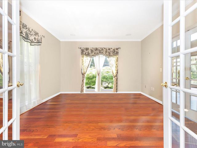 2305 MOUNT EPHRAIM RD, Adamstown, MD 21710