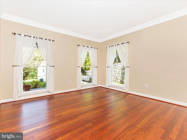2305 MOUNT EPHRAIM RD, Adamstown, MD 21710