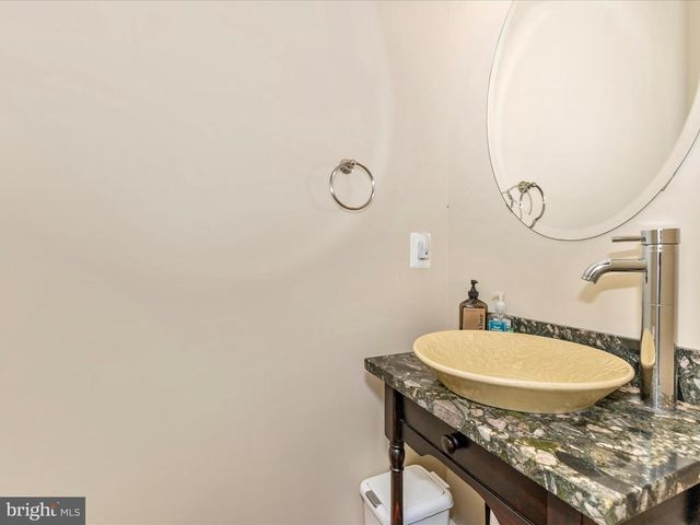 2305 MOUNT EPHRAIM RD, Adamstown, MD 21710